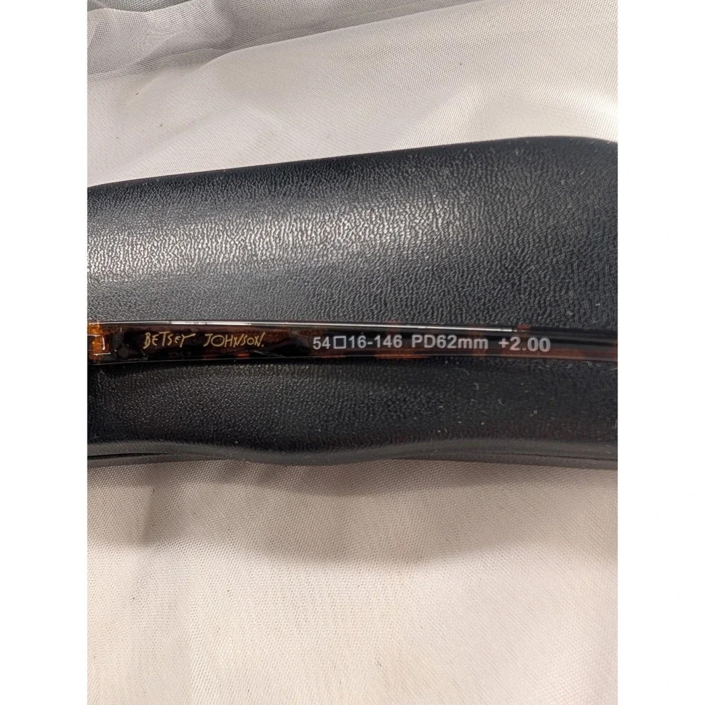 Betsey Johnson Cat Eye Reading Glasses +2.00 | Tortoiseshell Frames VMP2011 TOR